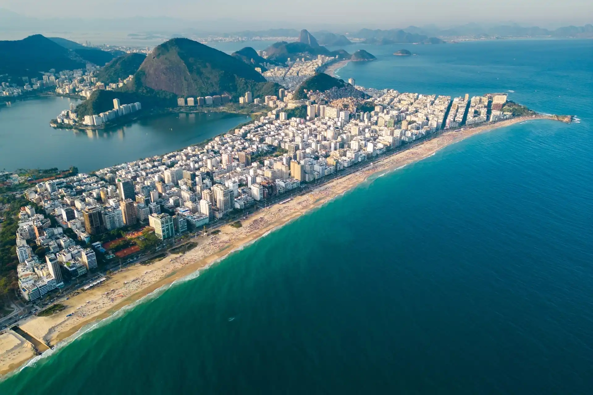 21 melhores destinos de praia no Brasil para 2027