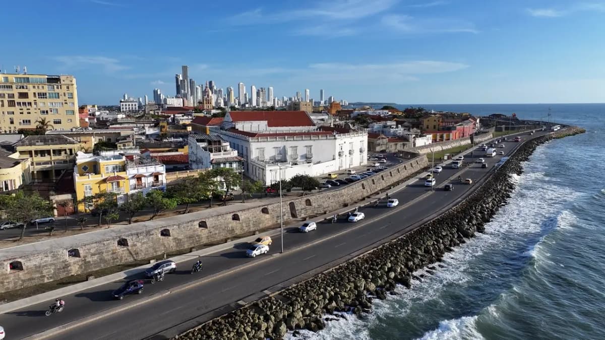 Ciudad Amurallada: historia, romance y color en Cartagena