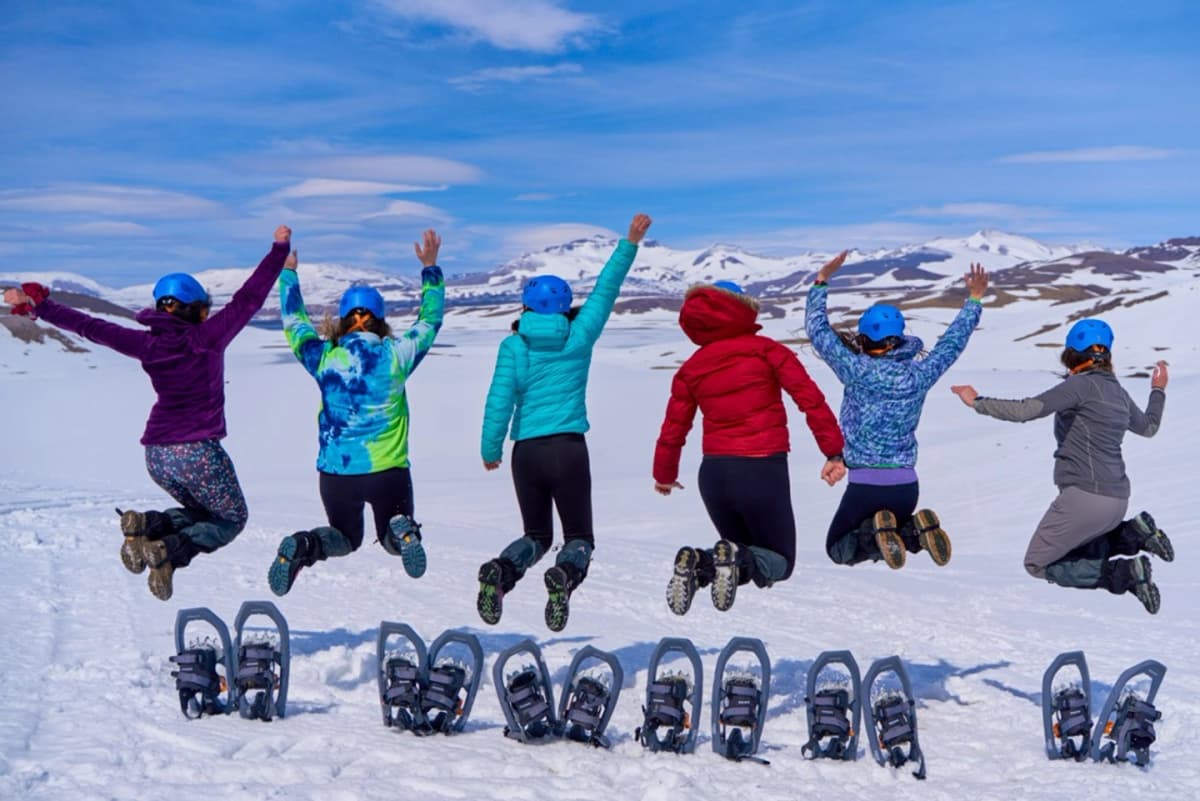 Trekking con Raquetas en Laguna del Maule: Paisajes Nevados Únicos
