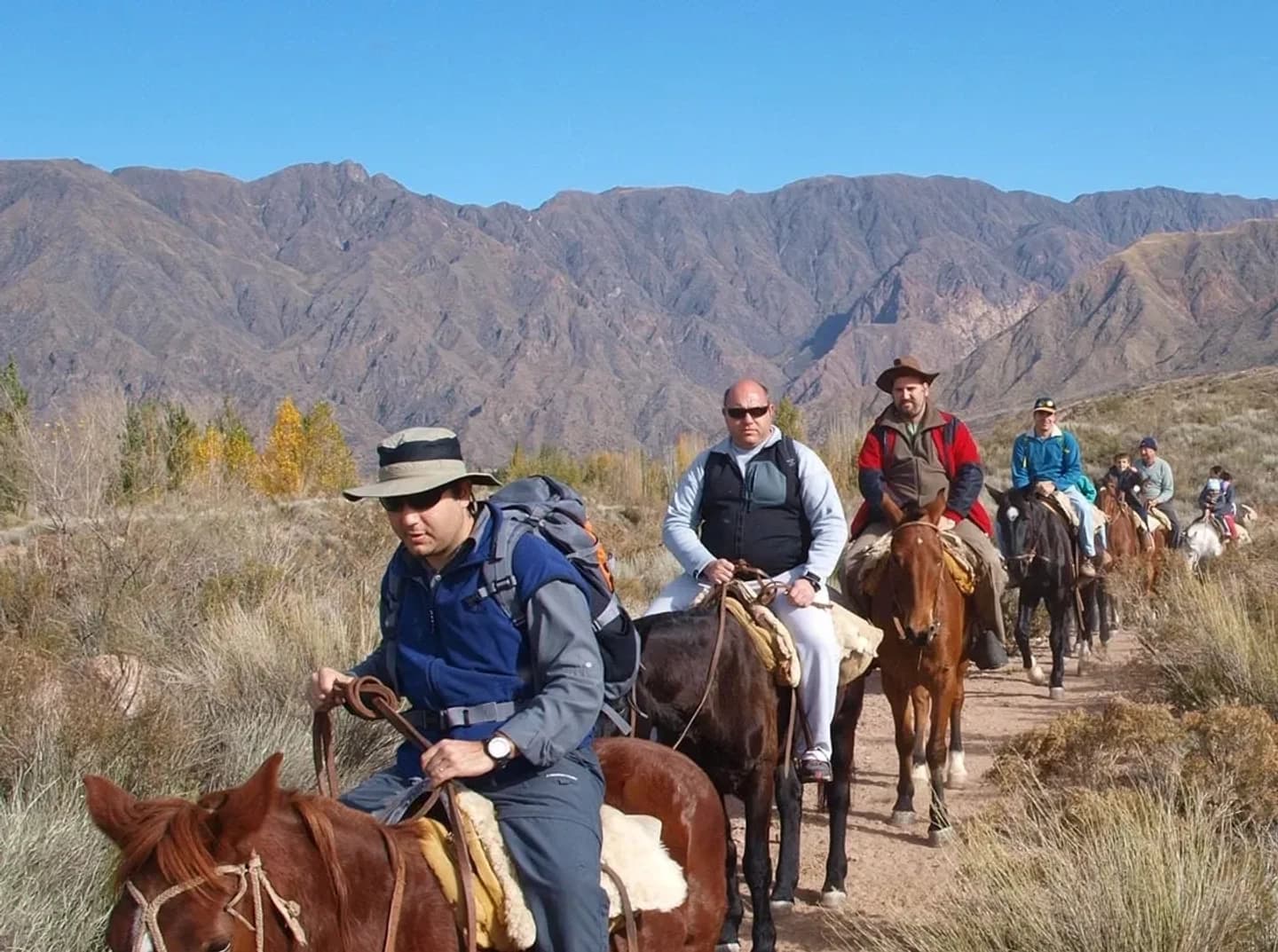 Cabalgata familiar en Cacheuta con guías expertos