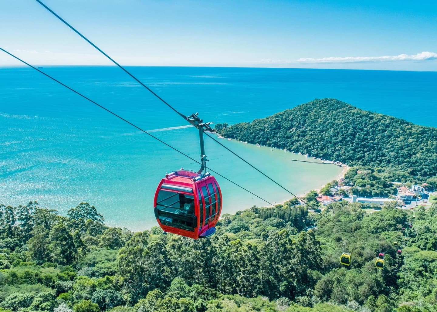 Cable Car Tour to Playa Laranjeiras and Pirate Ship from Balneário Camboriú