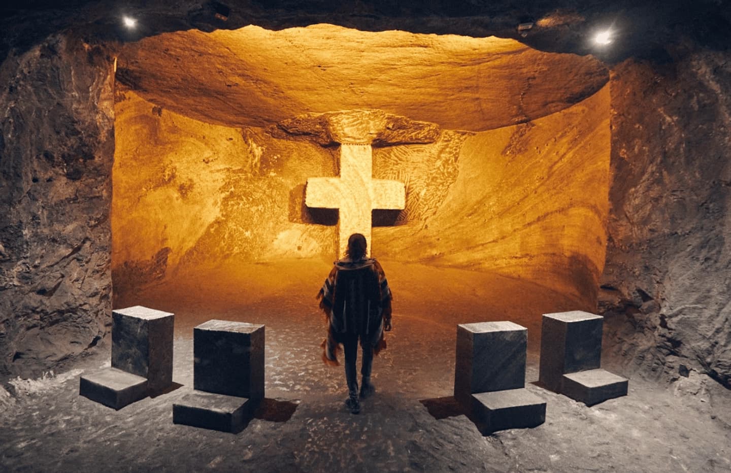 Tour grupal a la Catedral de Sal de Zipaquirá y Andrés Carne de Res desde Bogotá
