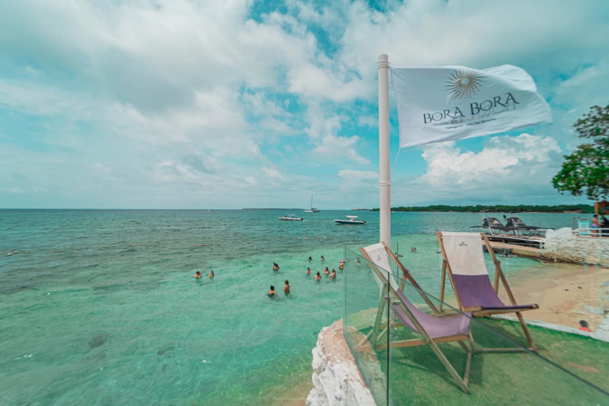 Pasadía en Bora Bora Beach Club desde Cartagena