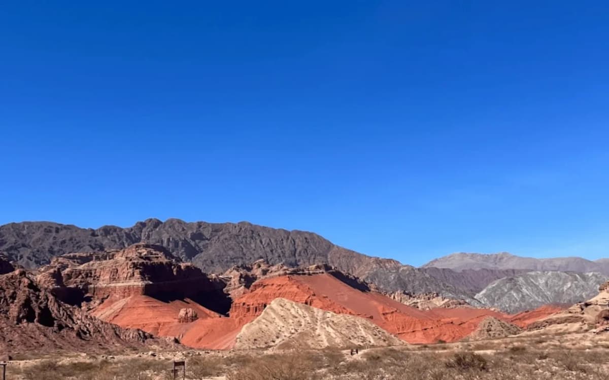 Excursión a Cafayate, Tierra de Vinos y Quebradas