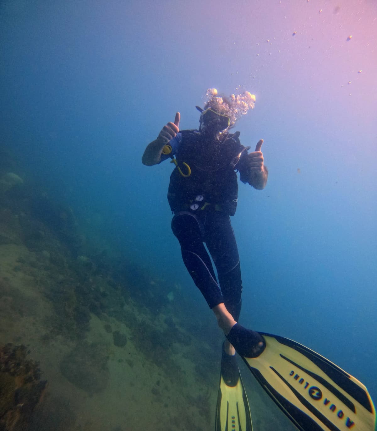Buceo Avanzado en Taganga: Entrenamiento Hasta 30 Metros