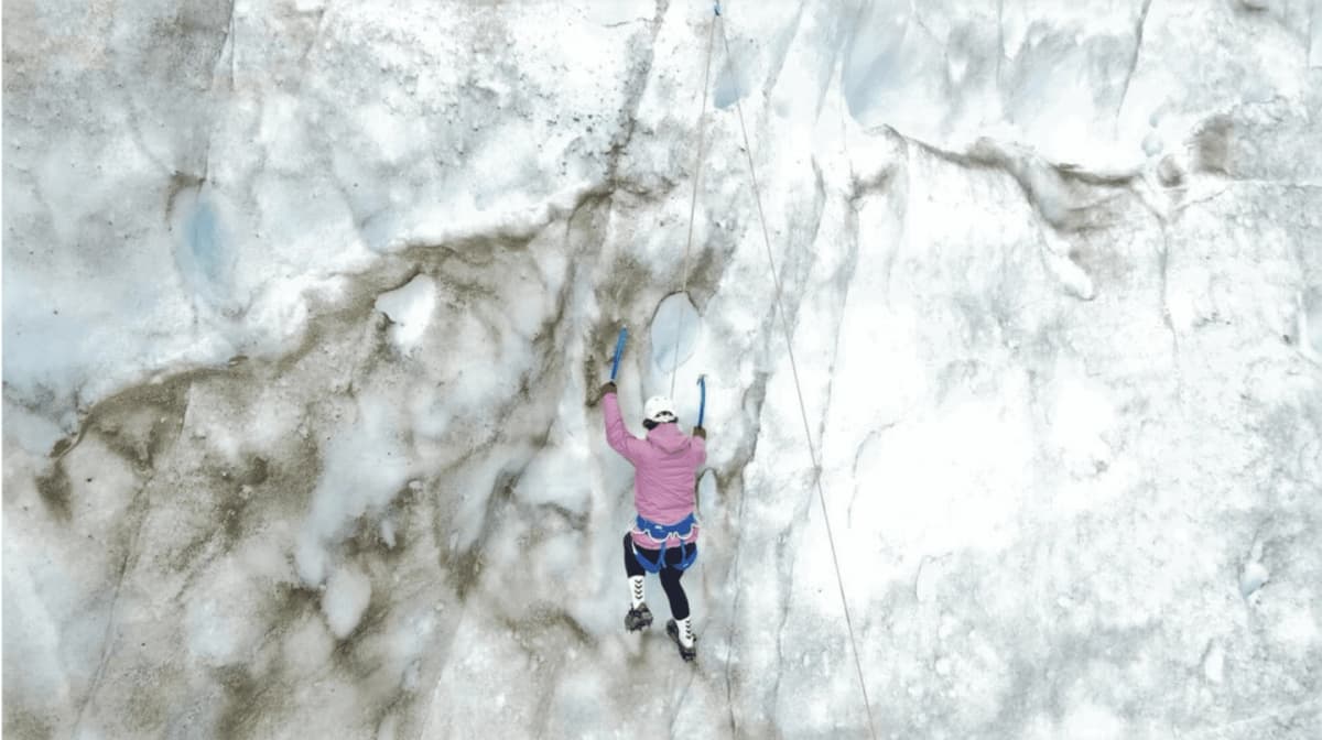 Caminata en Hielo Glaciar Calluqueo: Aventura en Patagonia