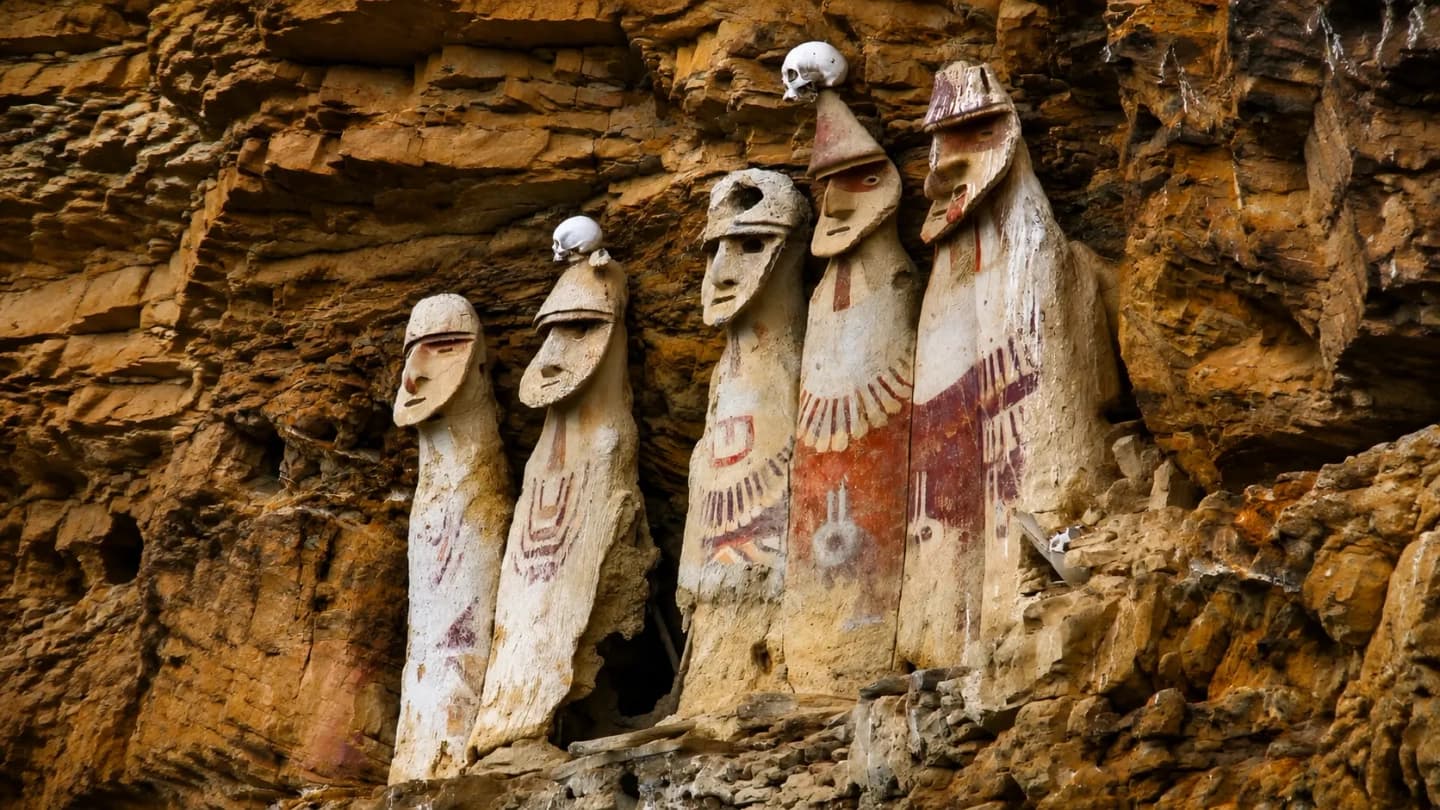 Excursión a Kuélap y Karajía desde Cajamarca
