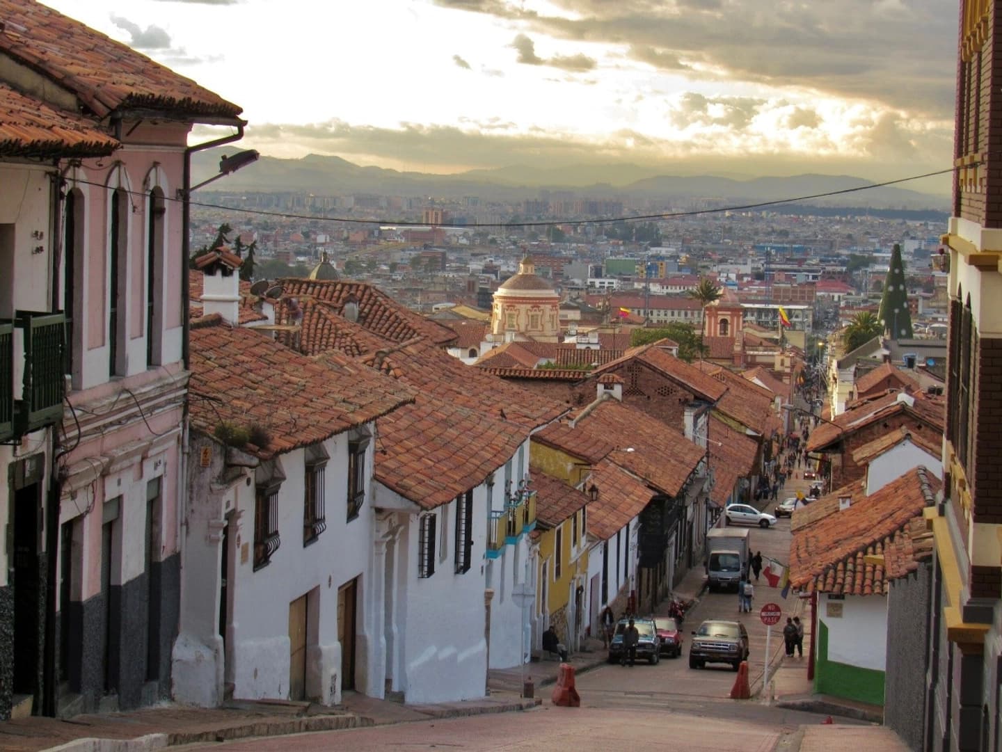 City tour Bogotá Without pickup: La Candelaria, Gold Museum and optional Monserrate