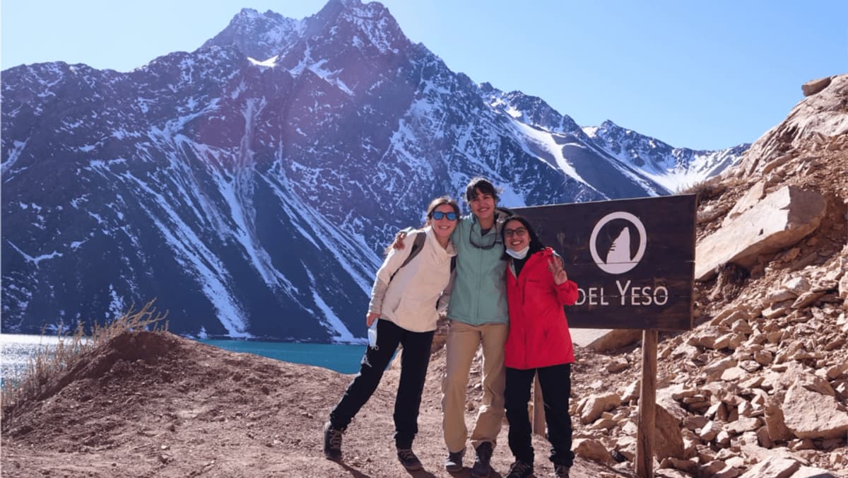 Trekking Embalse El Yeso, Laguna de Los Patos y Termas del Plomo desde Santiago