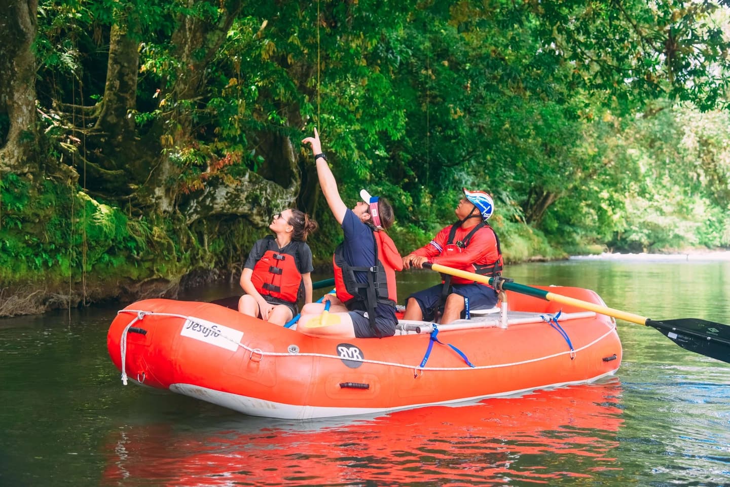 Safari en Balsa en Río Sarapiquí desde La Fortuna
