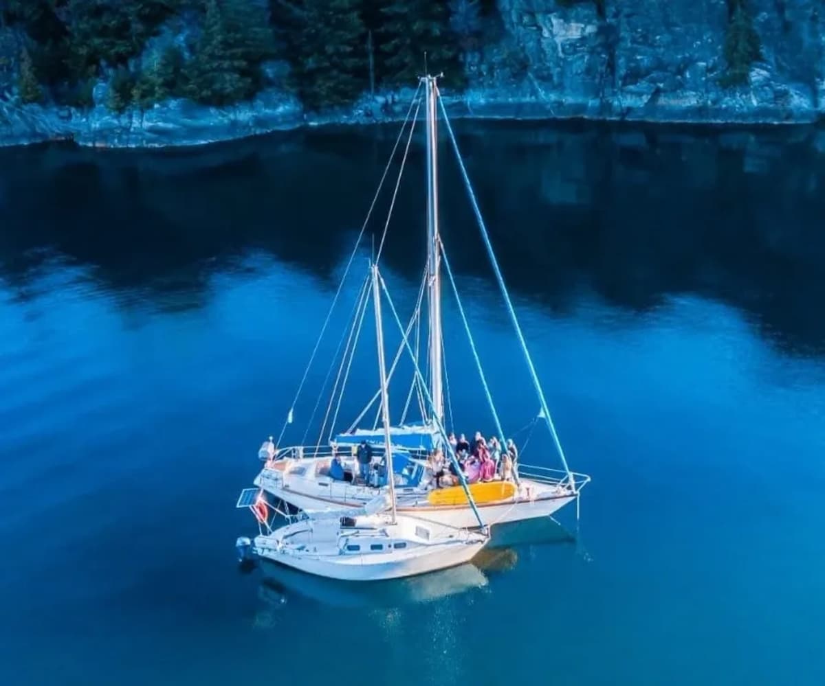 Navegación en Velero Orgulloso en el Nahuel Huapi
