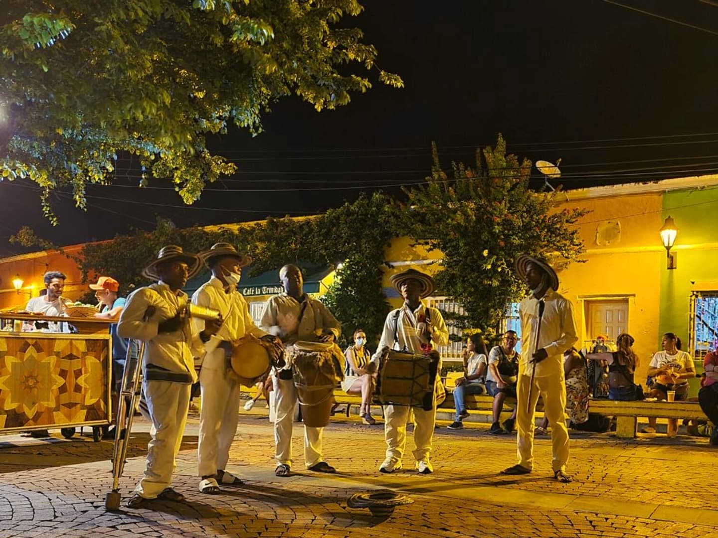 Night Tour through the Getsemaní Neighborhood in Cartagena de Indias