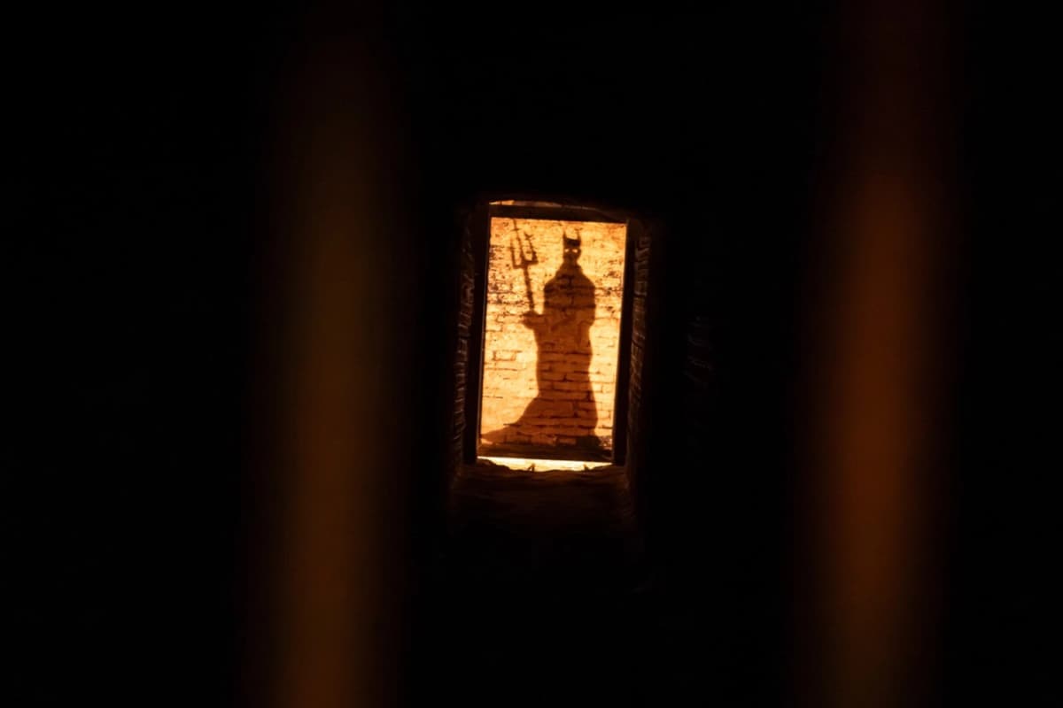 Desde Santiago: Viña Concha y Toro, Tour Nocturno con Degustación y Cena