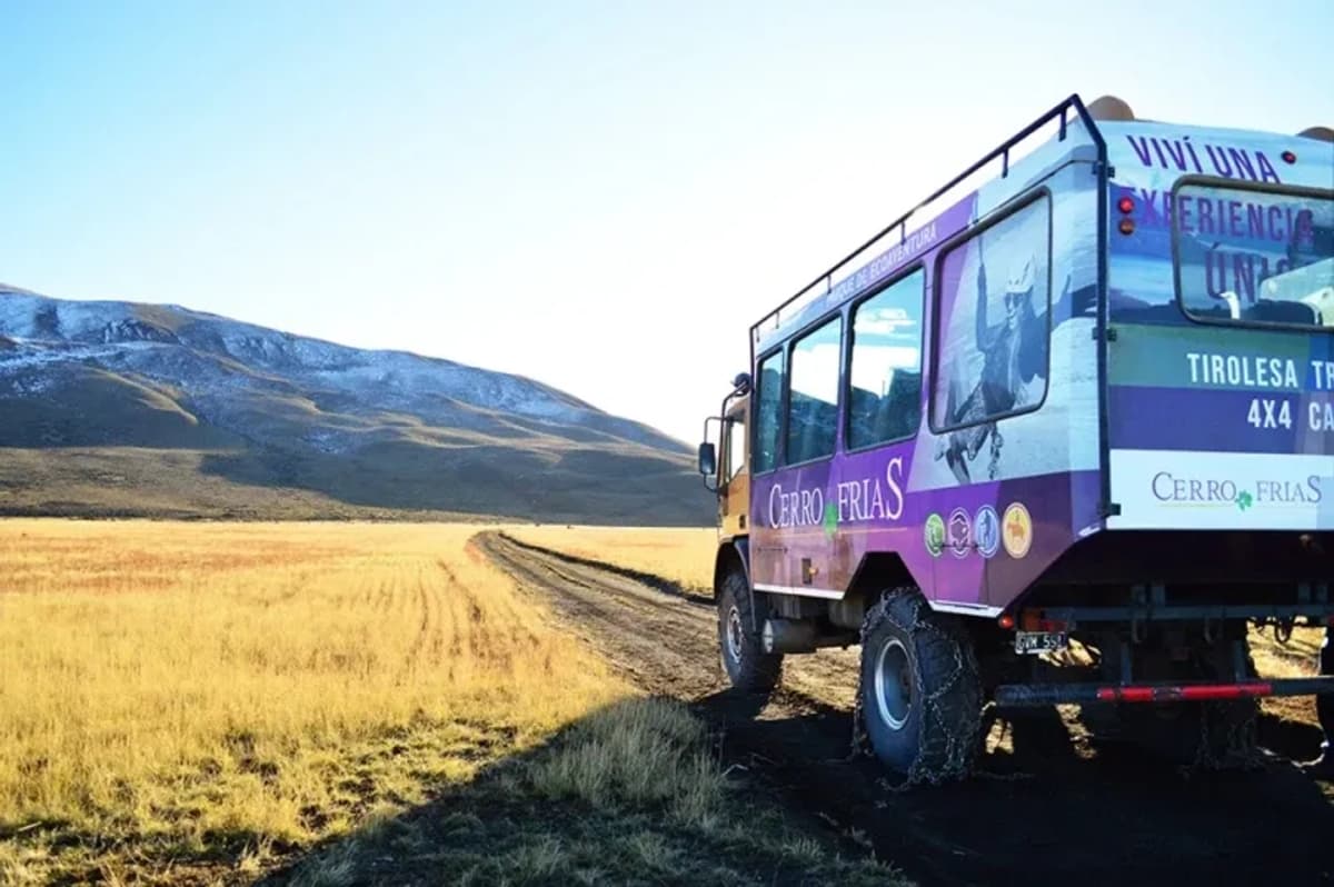 Excursión en 4x4 por el Cerro Frías con Merienda