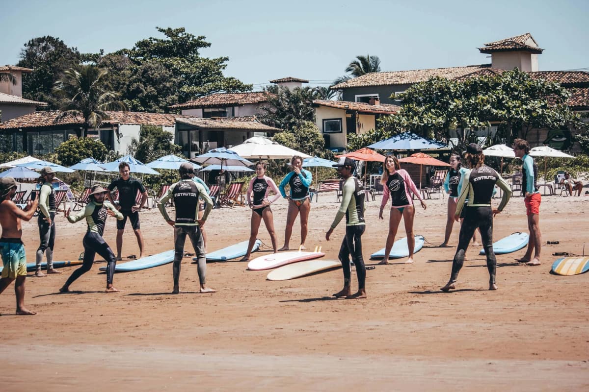 Clase de surf para principiantes en Búzios