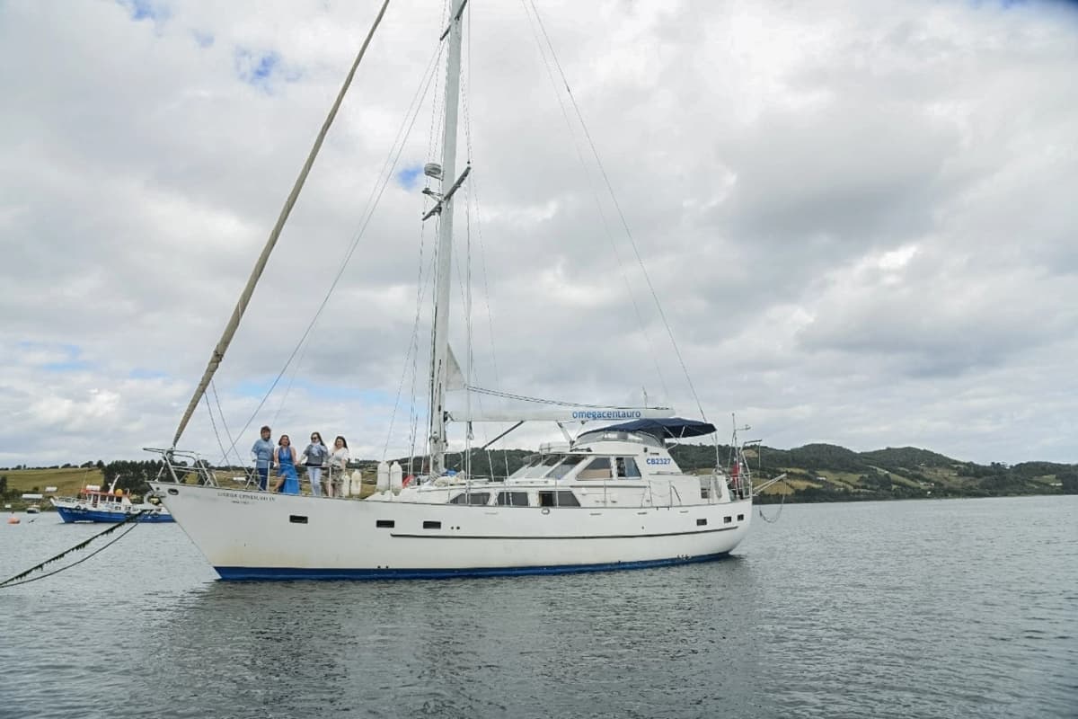 Navegación en Velero por la Patagonia Norte: Aventura 6 Grados a Favor