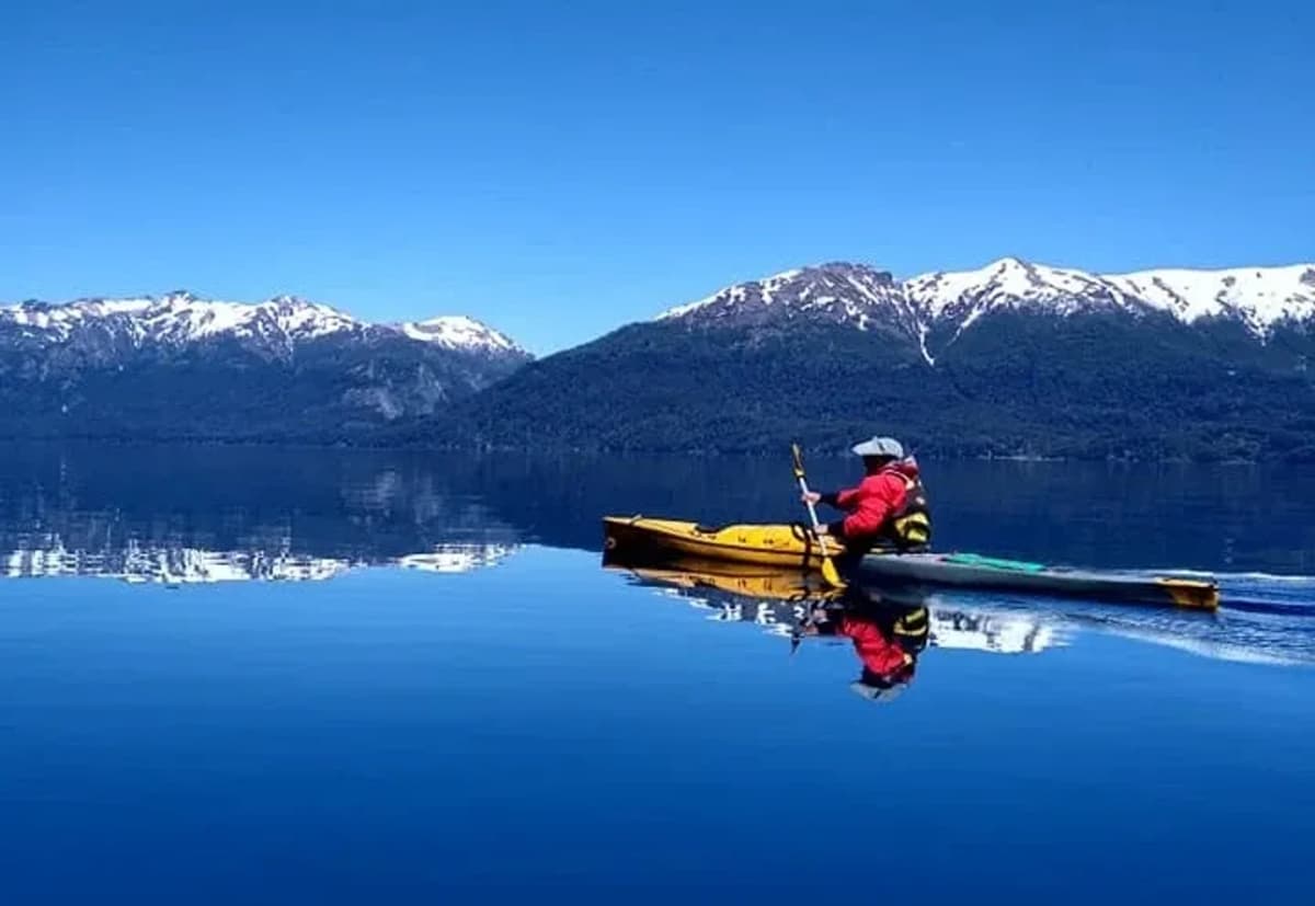 Vuelta en Kayak a la Isla Menéndez