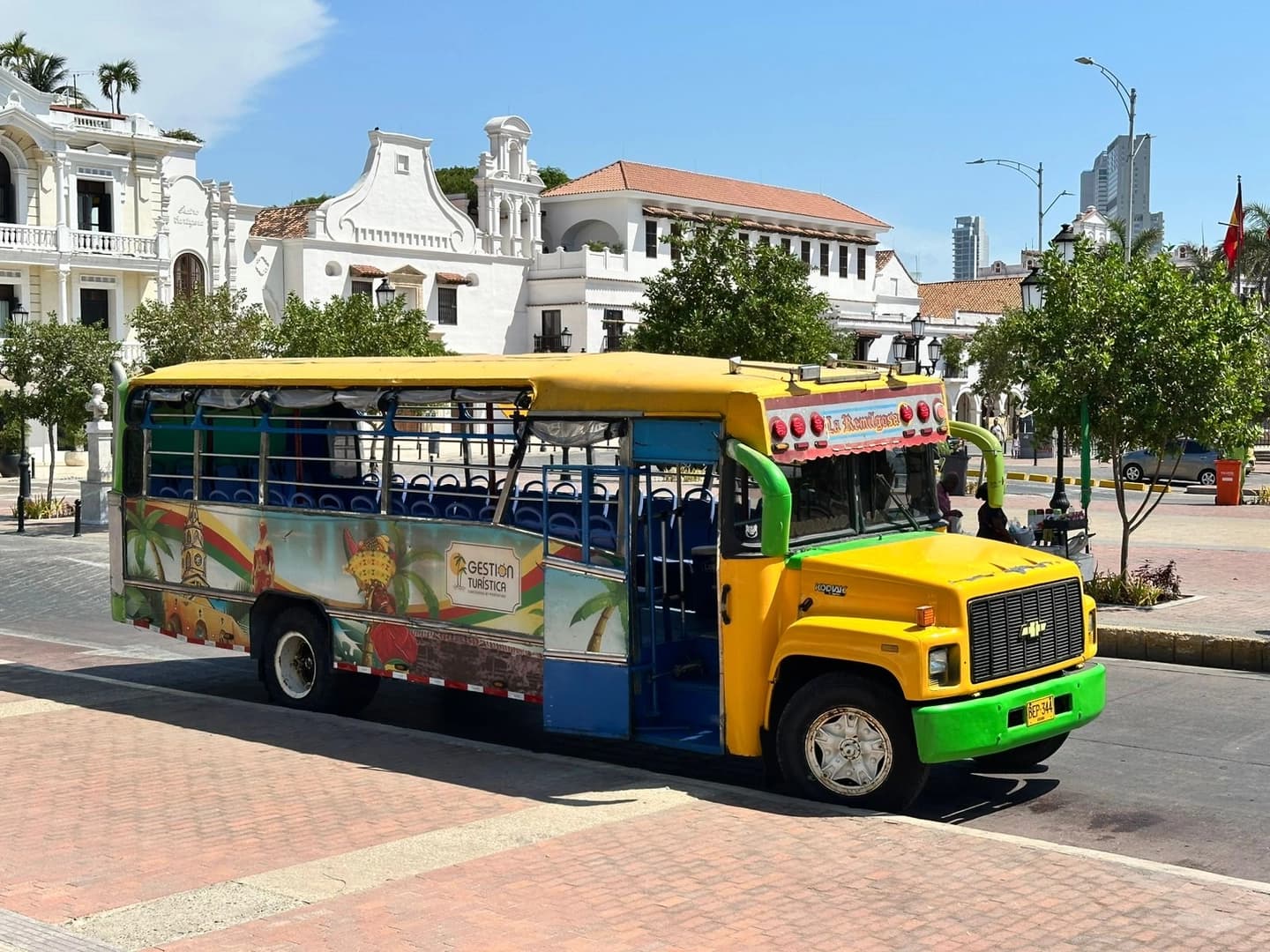 Panoramic Tour and Navigation through Cartagena Bay with Open Bar