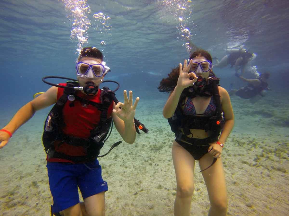 Mini curso de buceo en San Andrés