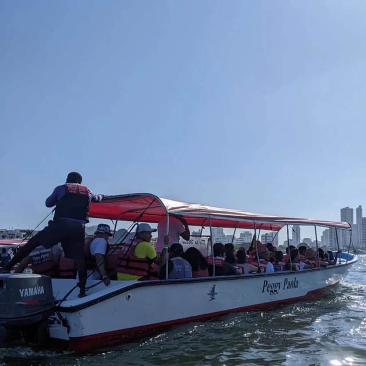Traslado en barco desde Cartagena hacia Isla Grande