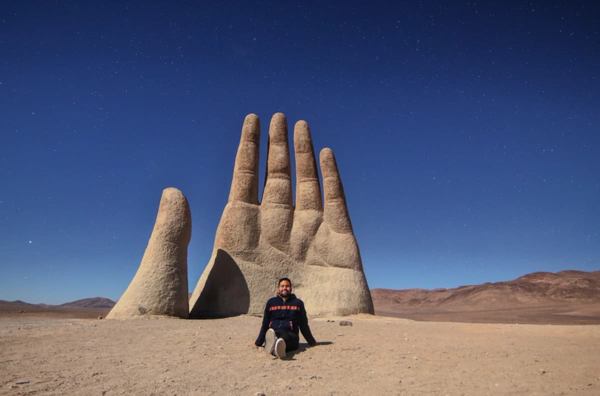 Astrofotografía en la Mano del Desierto: Un Cielo Inolvidable