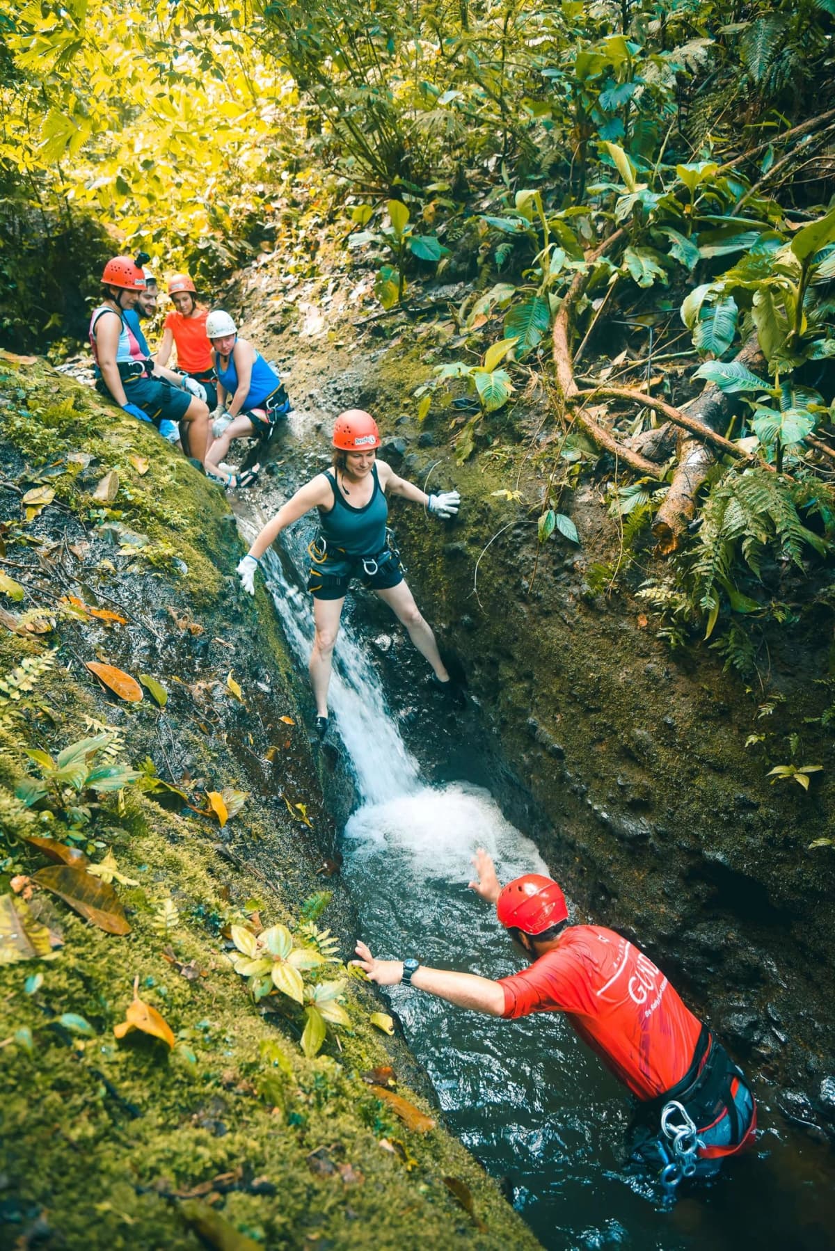 Barranquismo en el Cañón Perdido con Rapel y Almuerzo en La Fortuna