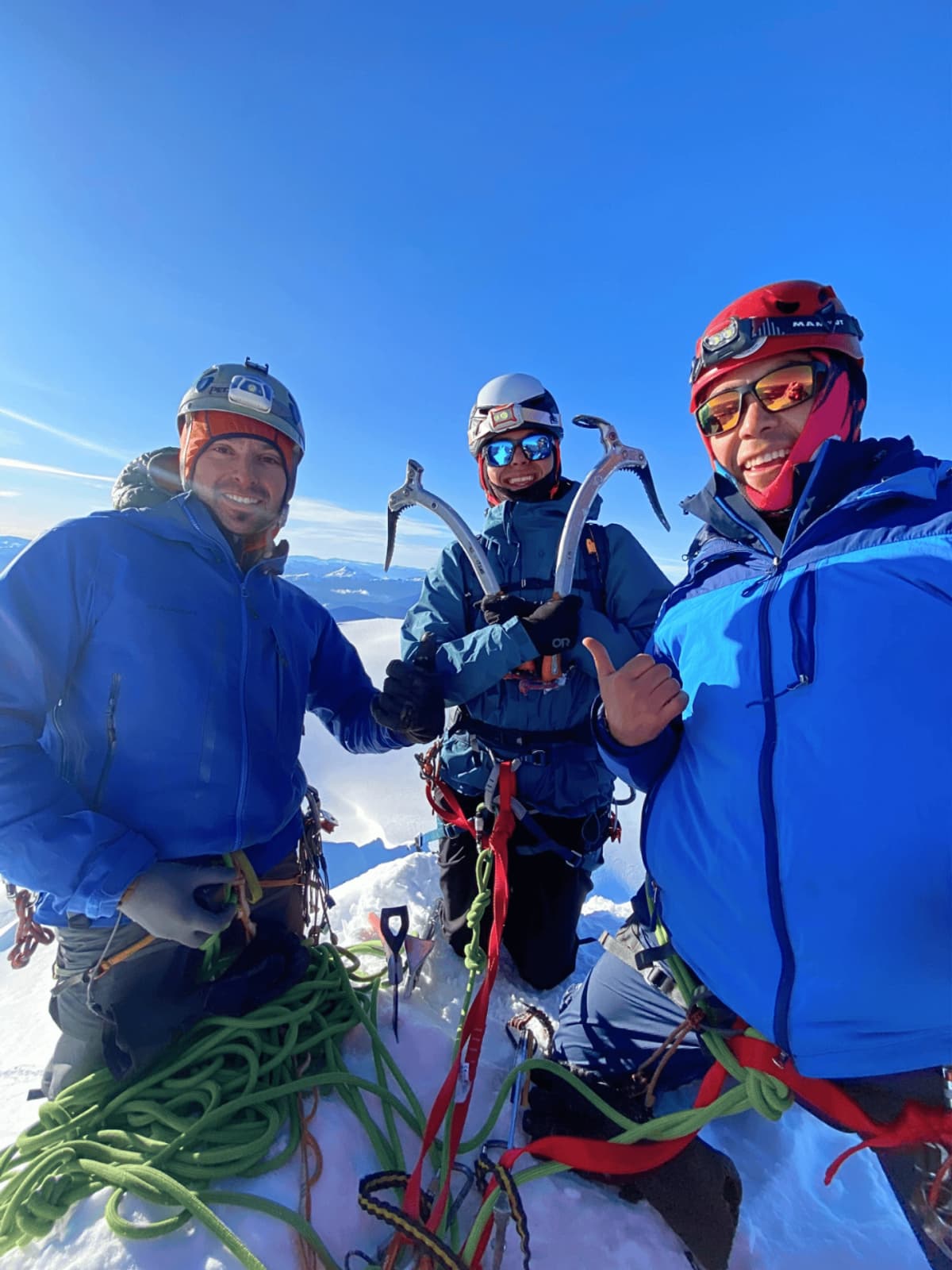Ascenso al Mocho-Choshuenco: Aventura de Dos Días en Alta Montaña