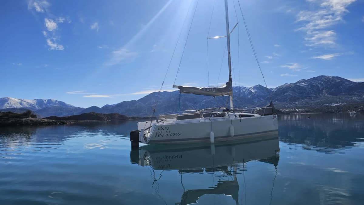 Paseo en Velero por el Dique Potrerillos Mendoza