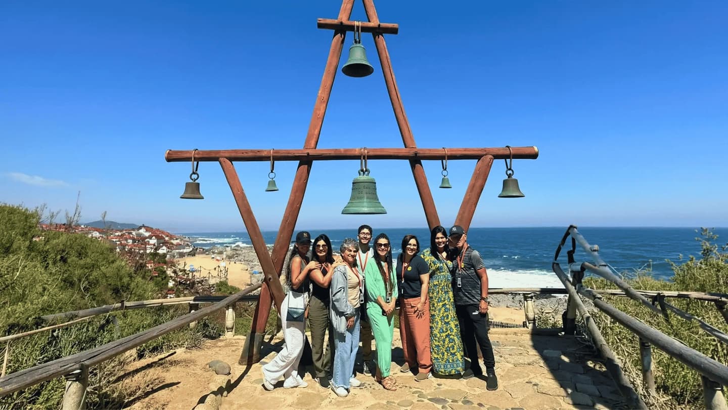 Tour Algarrobo, Isla Negra and Undurraga Winery from Santiago