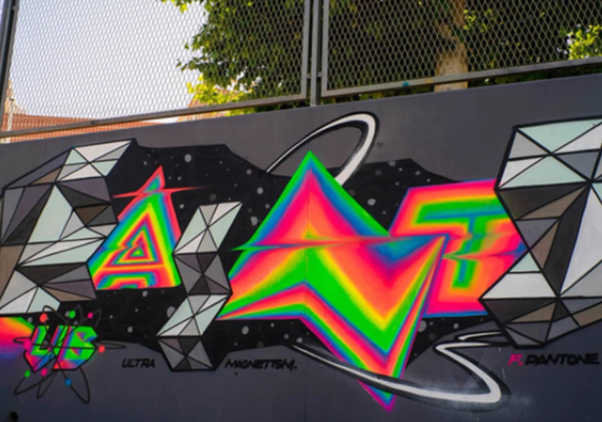 Tour de arte urbano en Comuna 13 con metrocable desde Medellín