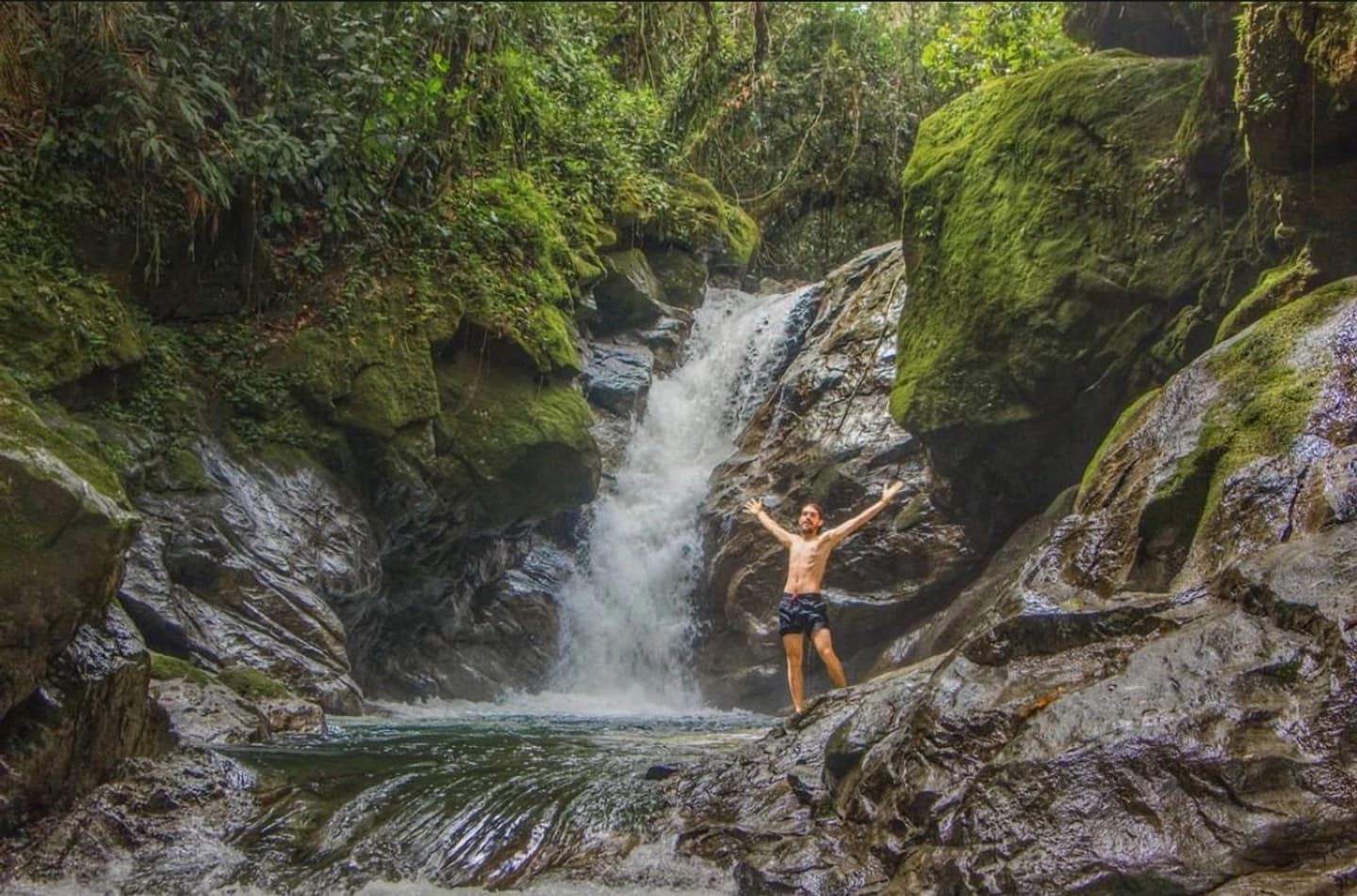 Senderismo al Río Churimo: Cascada y Pozas Naturales en San Rafael