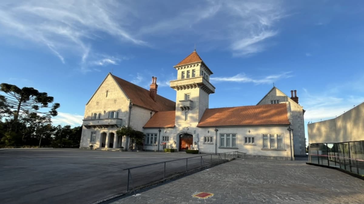 Tour cultural e histórico en Campos do Jordão