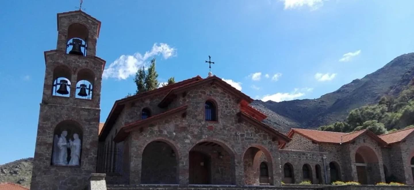 Excursión al Circuito Religioso, La Punta y Cabildo