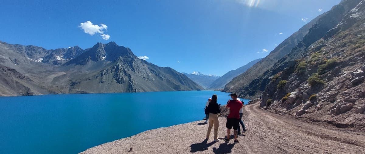 Excursion to Yeso Reservoir and Cajón del Maipo from Santiago