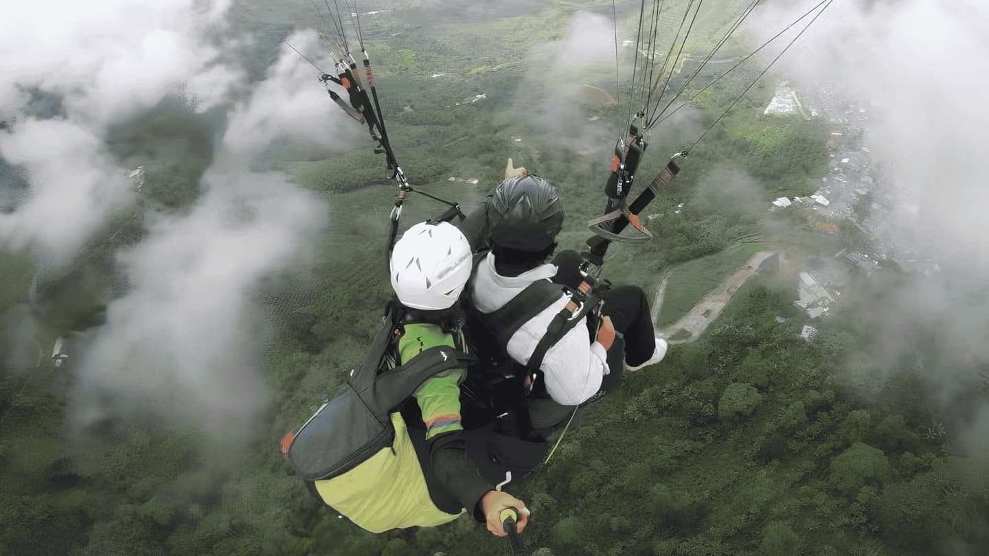Paragliding Flight in Buenavista Quindío