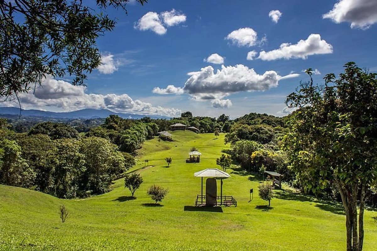Tour Anillo Turístico Privado de San Agustín: Naturaleza y Arqueología