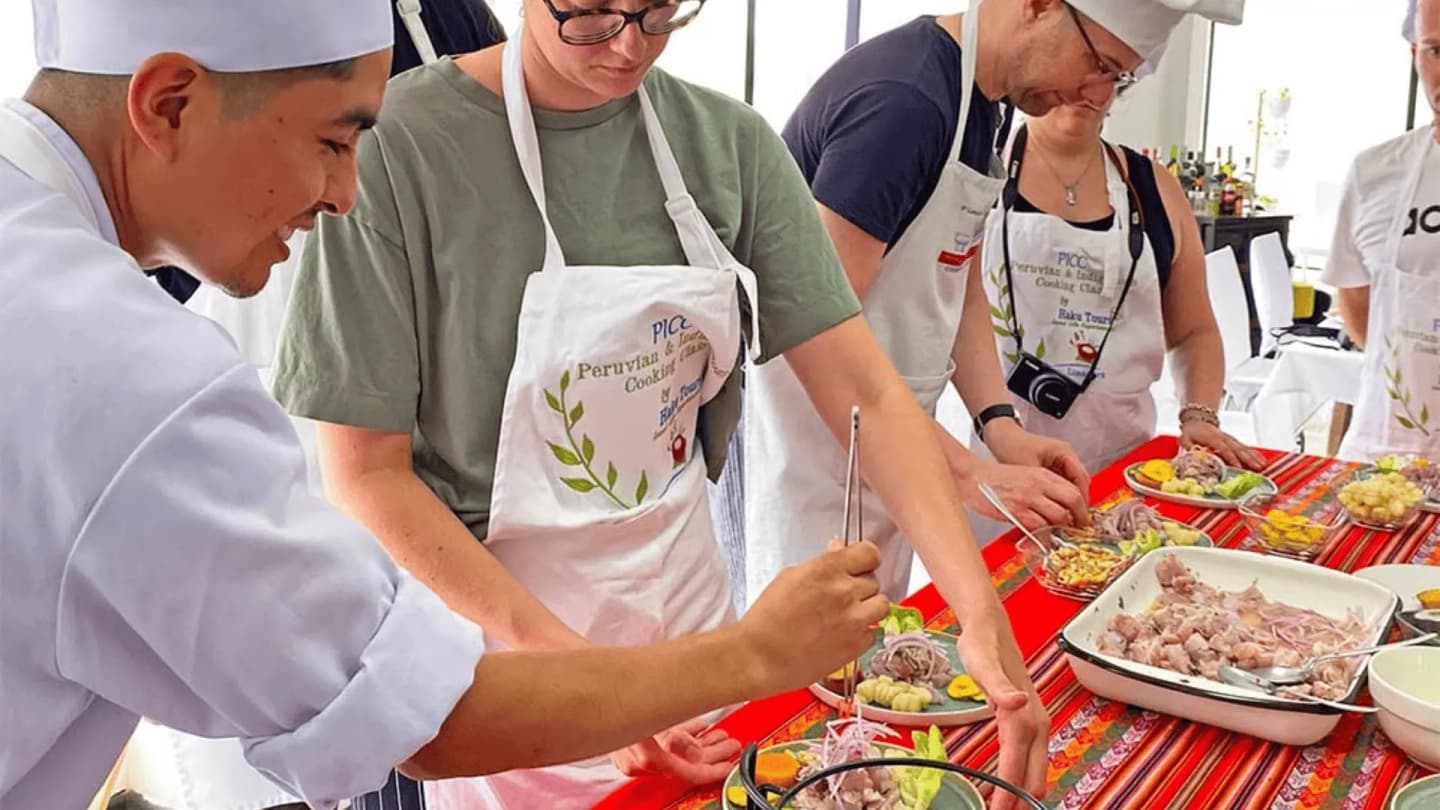 Ceviche and Pisco Sour Workshop in Miraflores, Lima