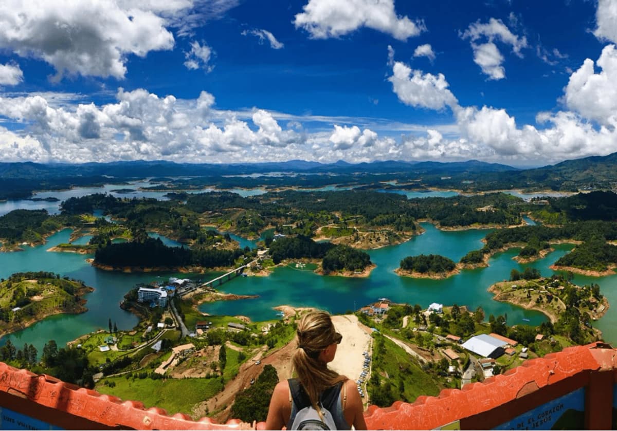 Tour a Guatapé con Piedra del Peñol y Hacienda La Manuela