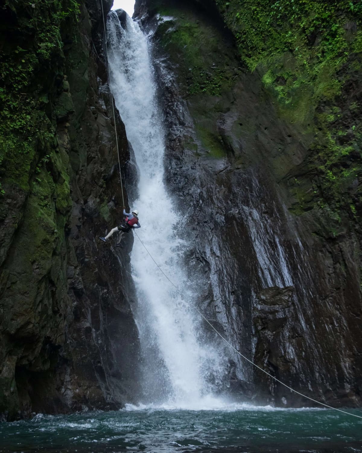 Aventura de Descenso de Cascadas y Barranquismo en La Fortuna