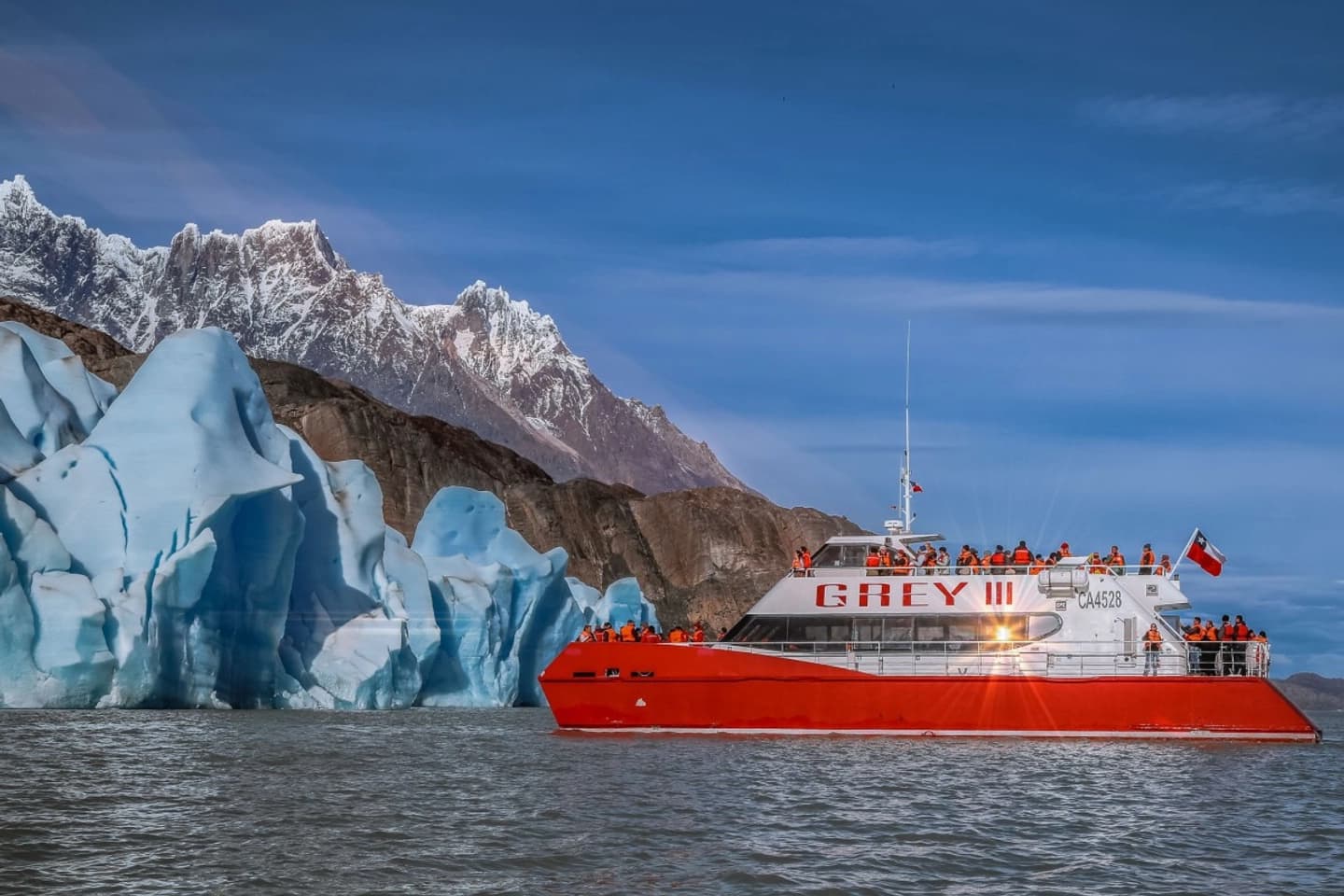 Navegación al Glaciar Grey en el Parque Nacional Torres del Paine