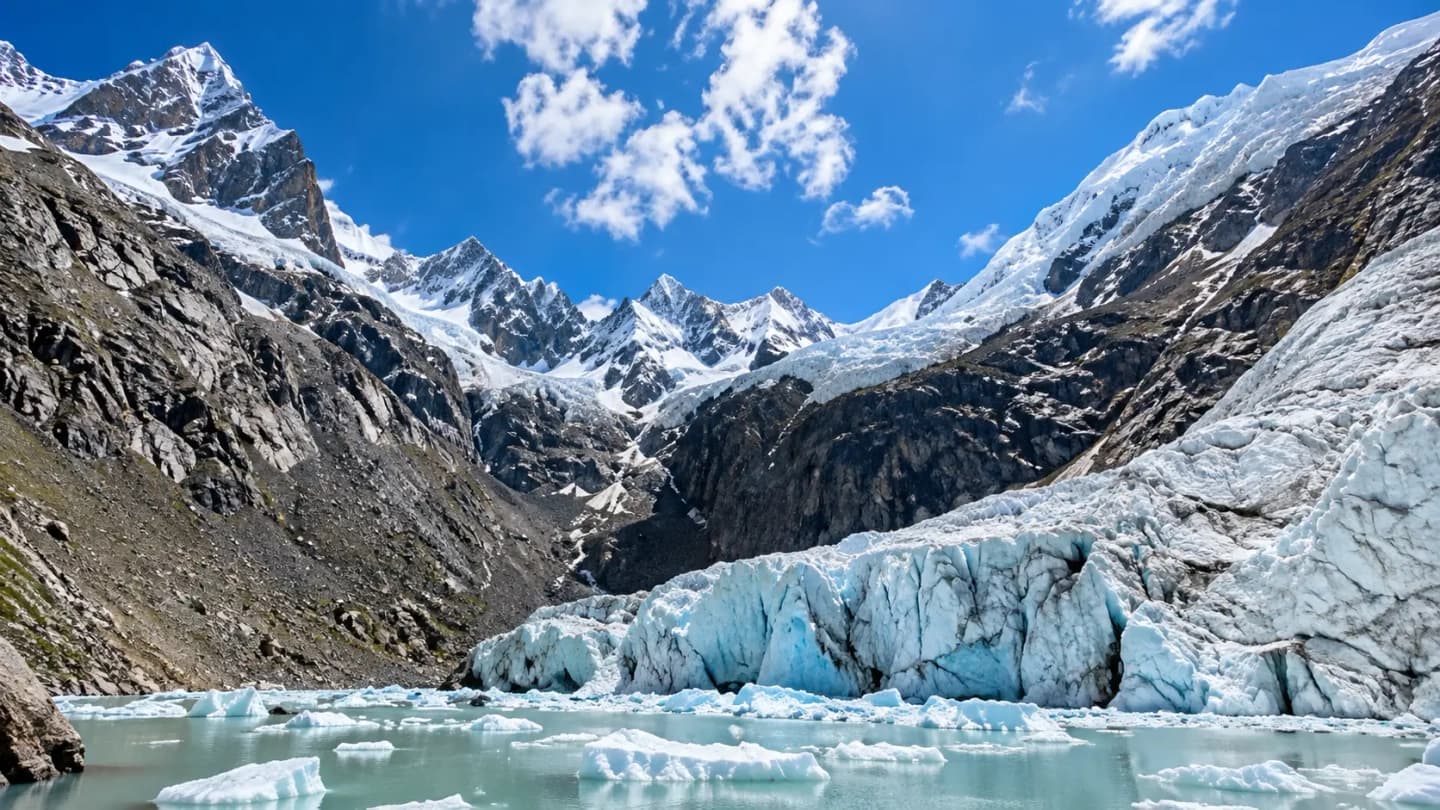 Tour a las lagunas Rocotuyoc y Congelada desde Huaraz