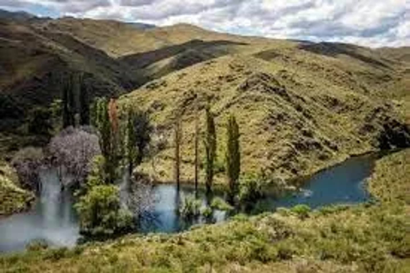 Excursión a Circuito Serrano Grande: El Volcán, El Trapiche y el Dique La Florida