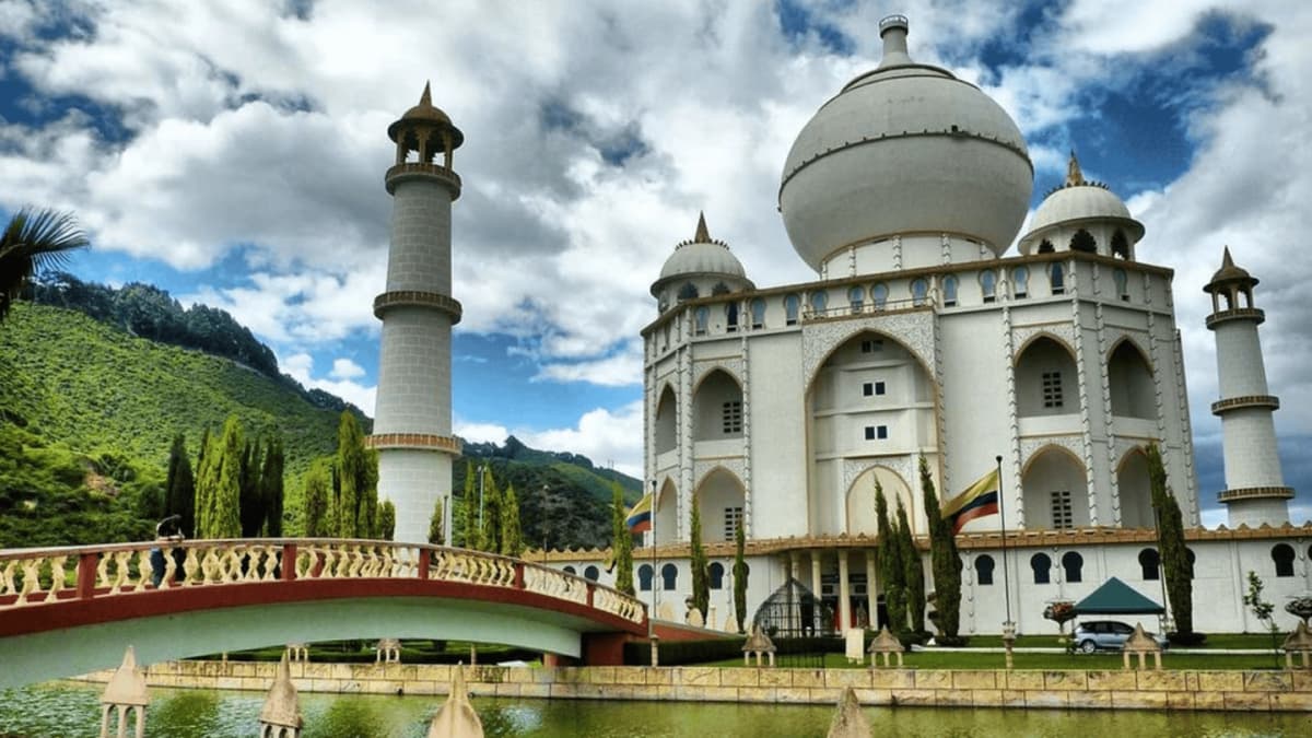 Tour al Parque Jaime Duque desde Bogotá con entradas y almuerzo incluido