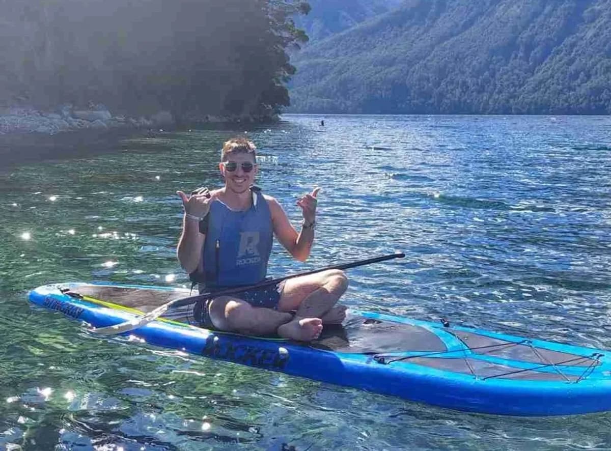 Travesía en SUP Medio Día por el Lago Traful