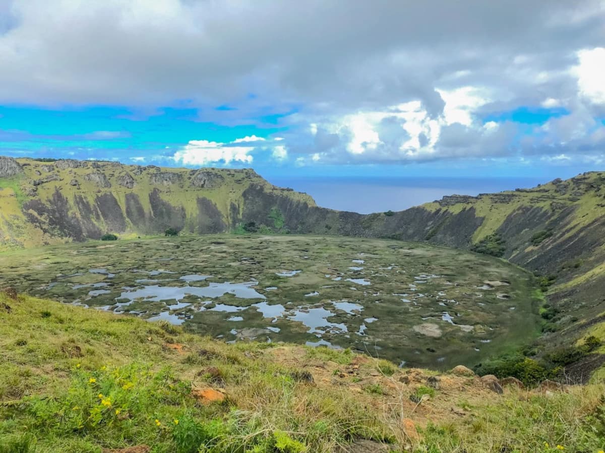 Tour privado en Rapa Nui: La famosa Ruta del Hombre Pájaro y sus Misterios
