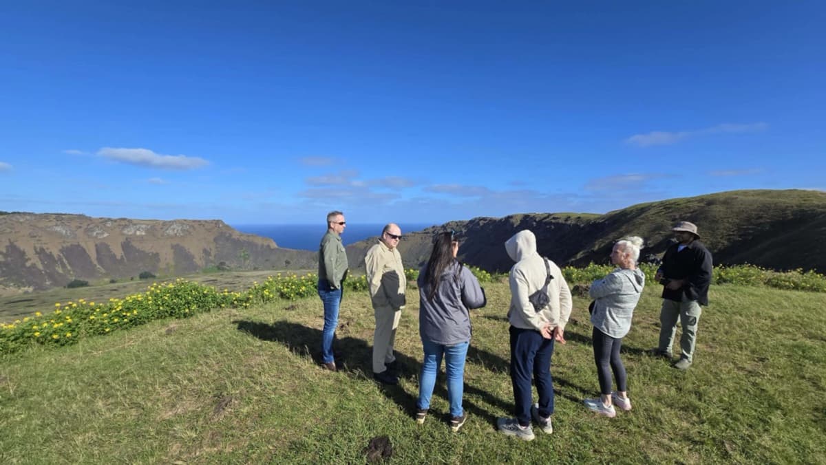La Leyenda del Hombre Pájaro: Tour a Rano Kau, Vinapu y Tahai  en Rapa Nui