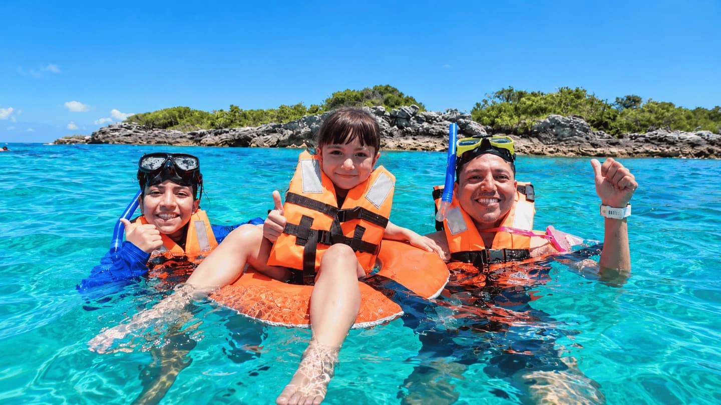 Paseo en catamarán a Isla Mujeres desde Cancún
