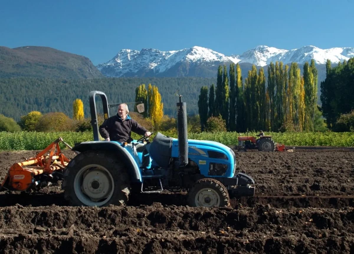 Excursión a Cascada Nahuelpan y Chacras en El Bolsón