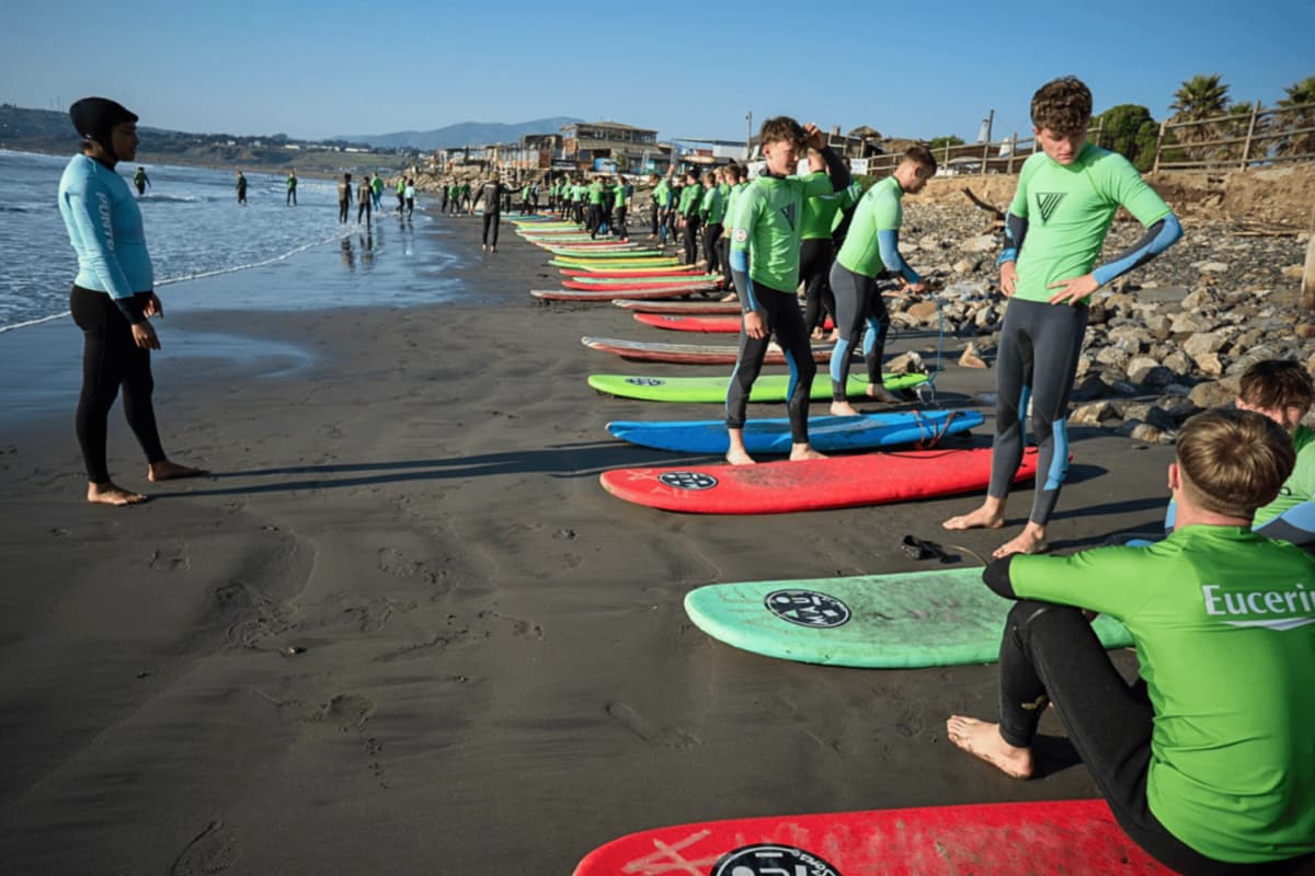 Aprende a Surfear: Clases de Surf en la Playa de Concón