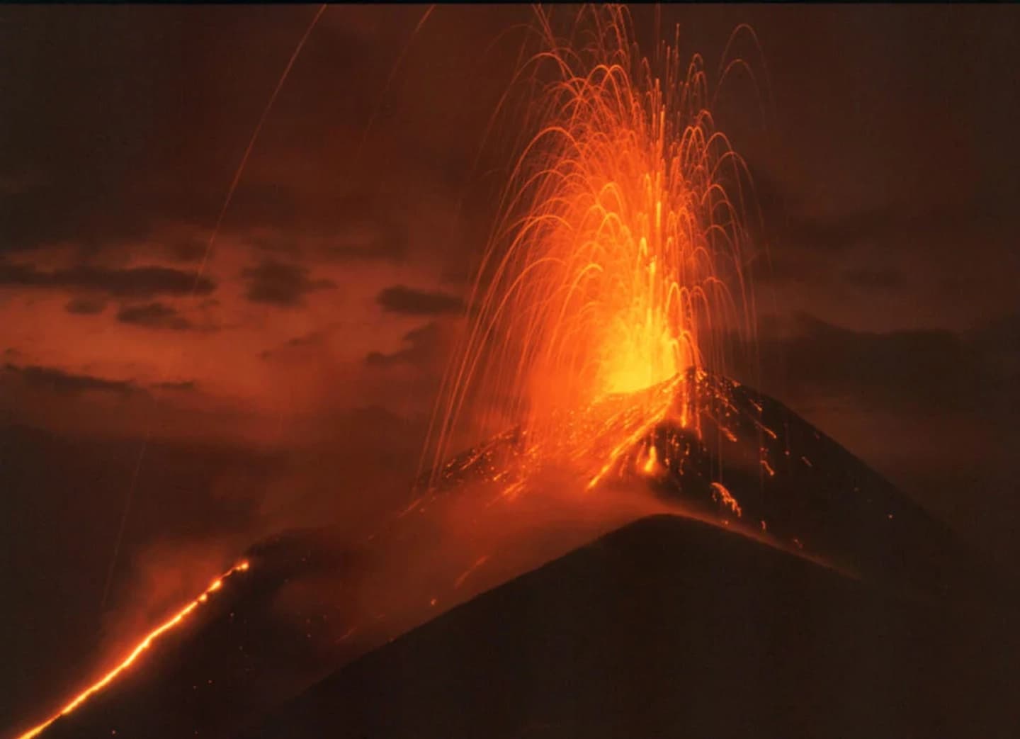 Trekking al Volcán Pacaya y Campos de Lava desde Ciudad de Guatemala